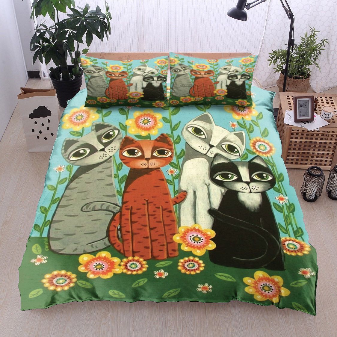 Cat And Flower Bedding Set