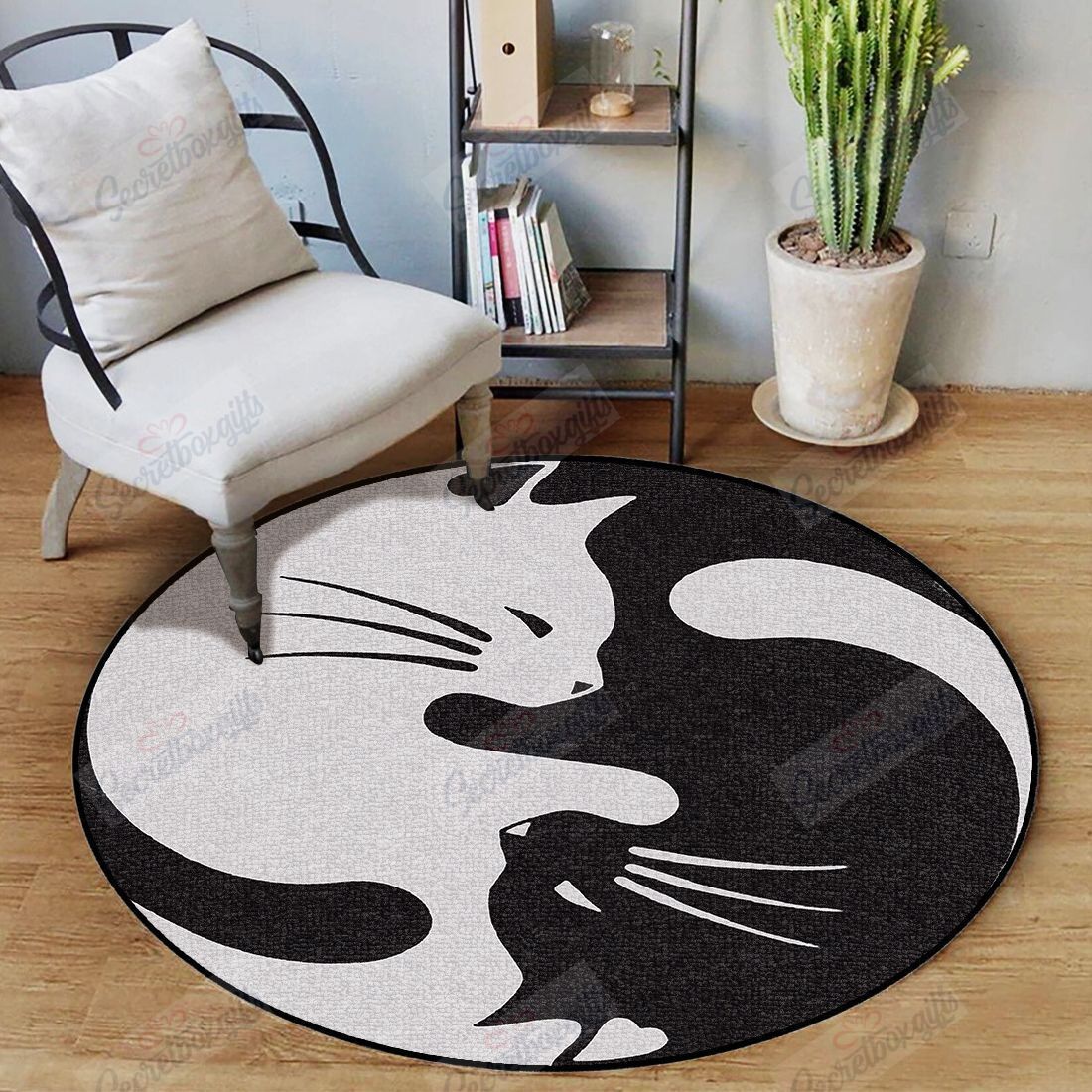 Cat And White Round Carpet