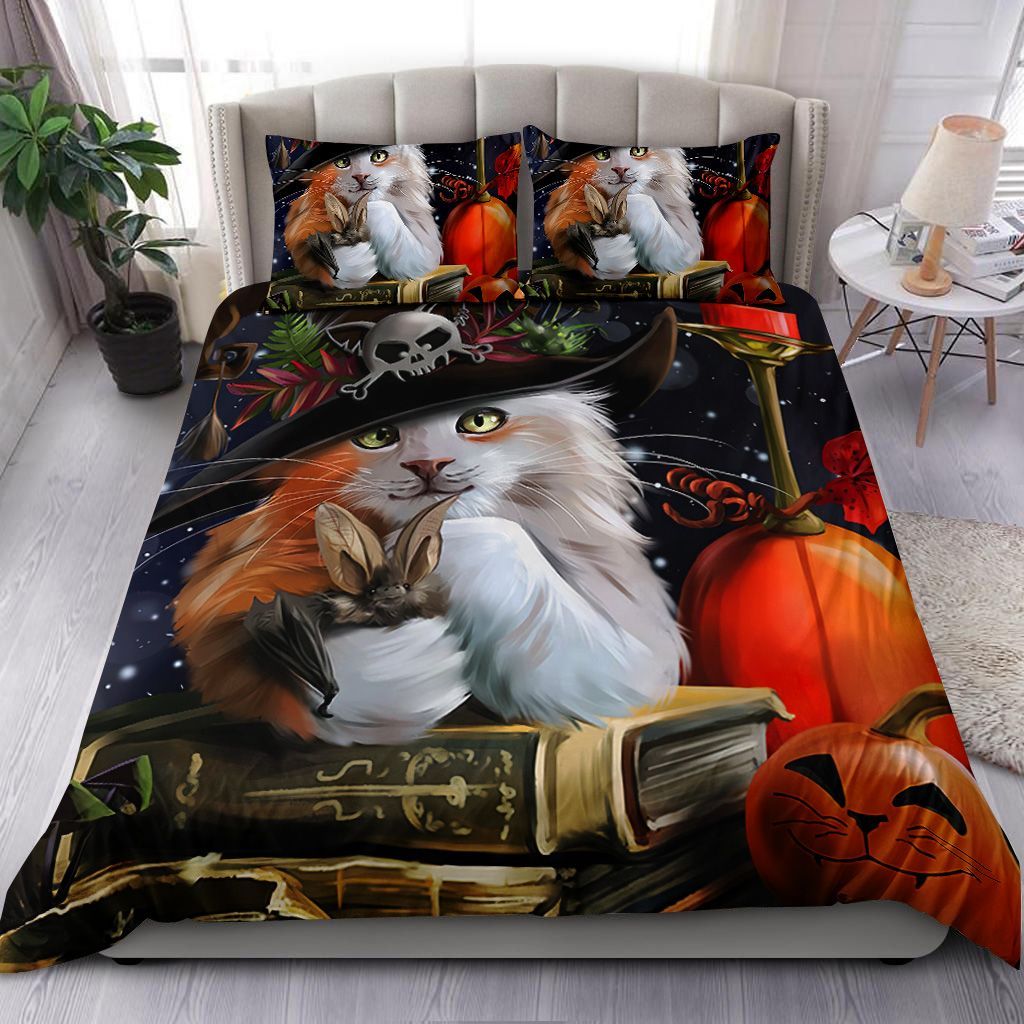 Cat Catch Bat Bedding Set