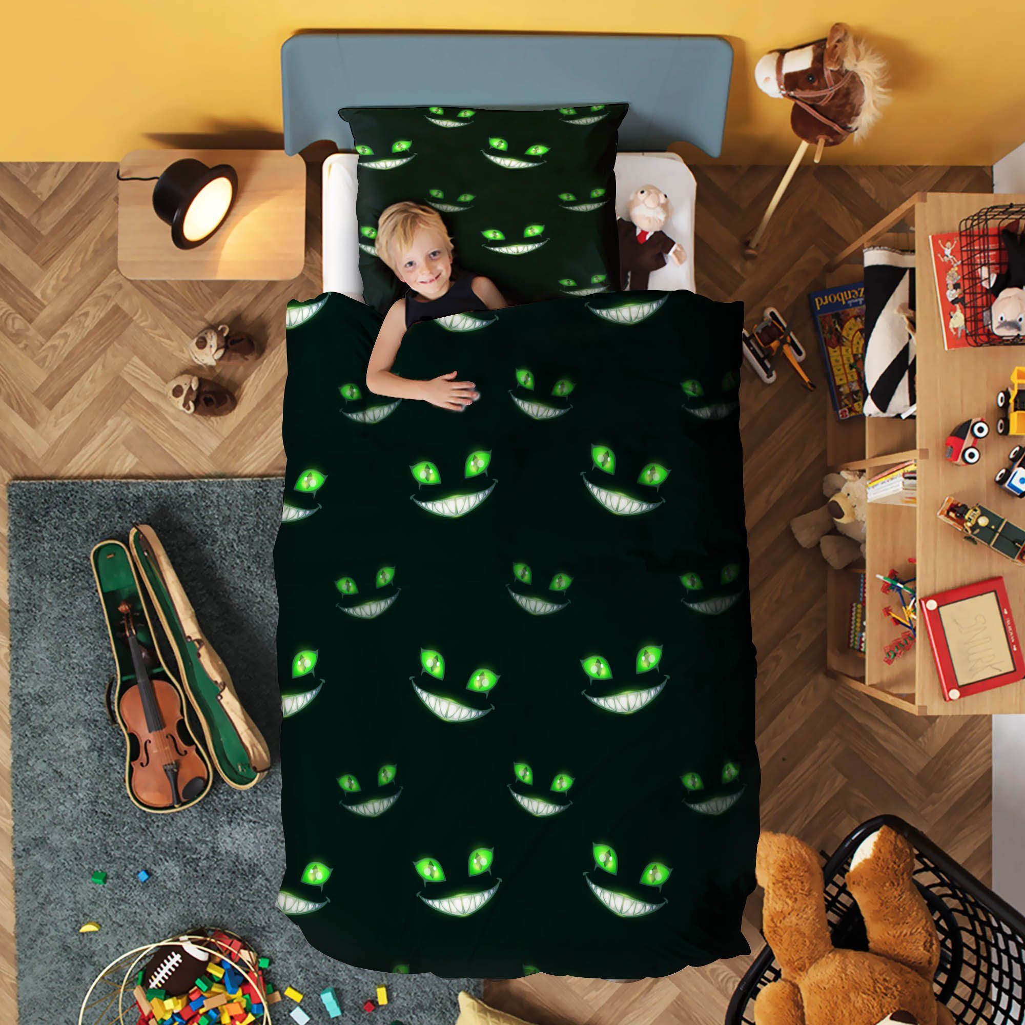 Cat Creepy Green Eyes Bedding Set