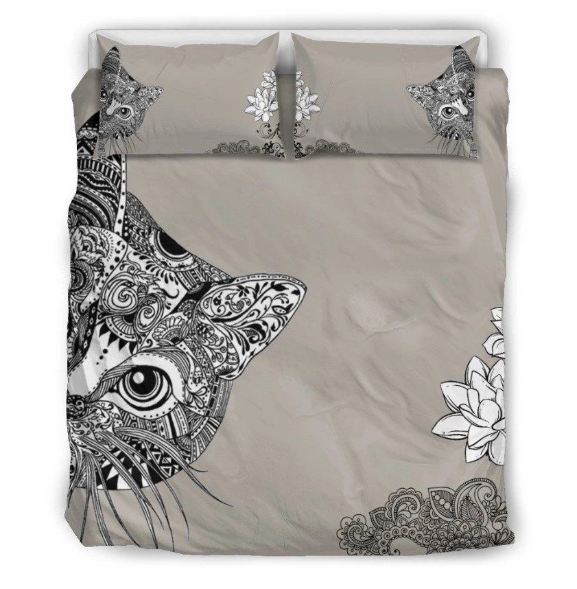 Cat Hiding Bedding Set