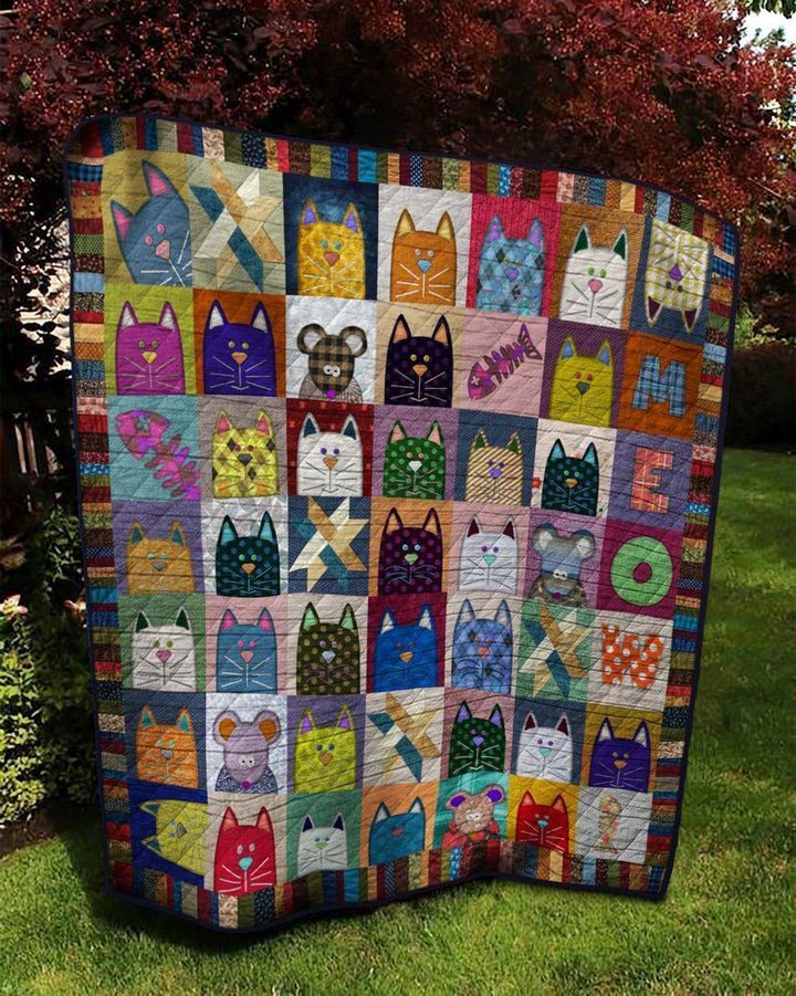 Cat MMC2110117 Quilt Blanket