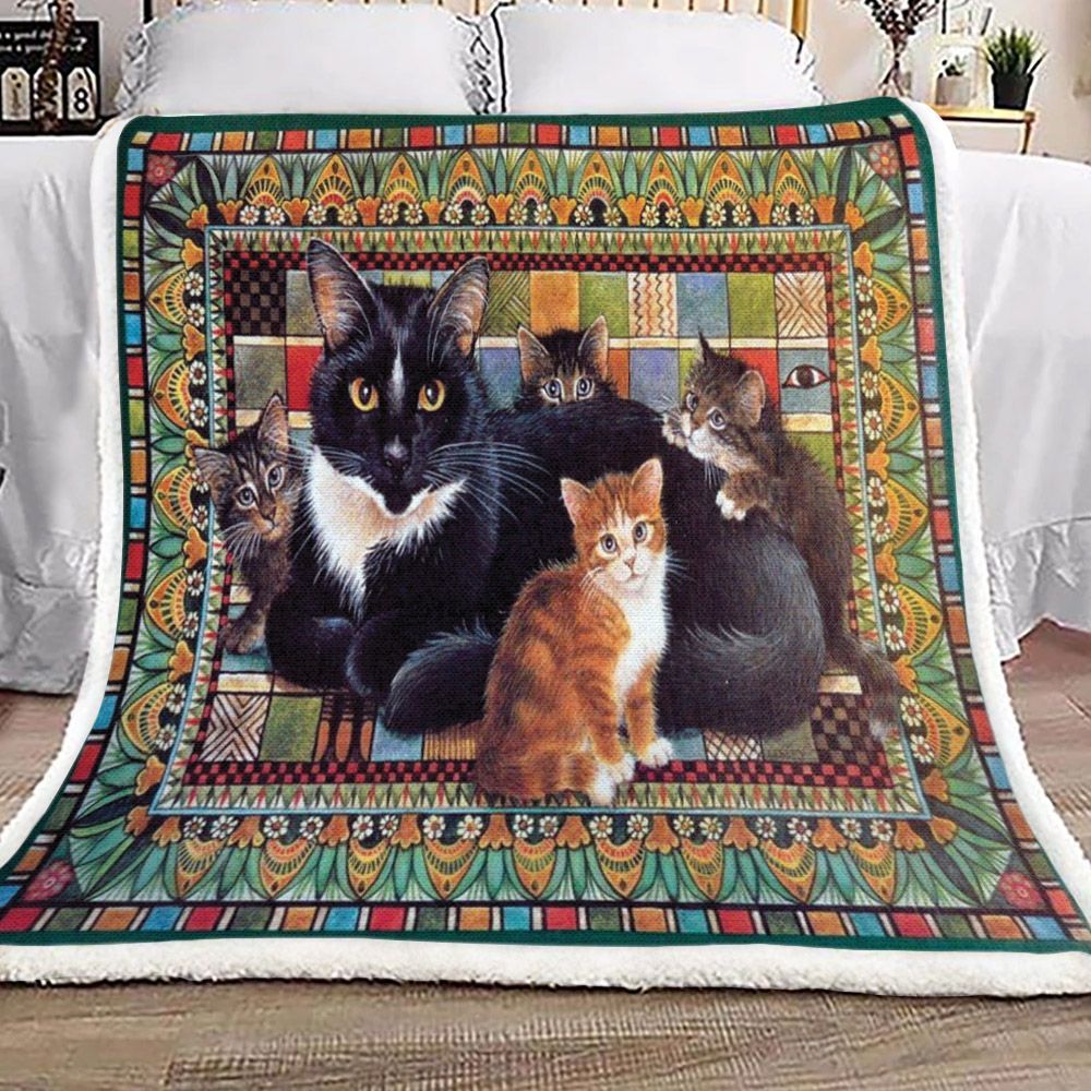 Cat Mom And Little Cute Kitty Sherpa Fleece Blanket