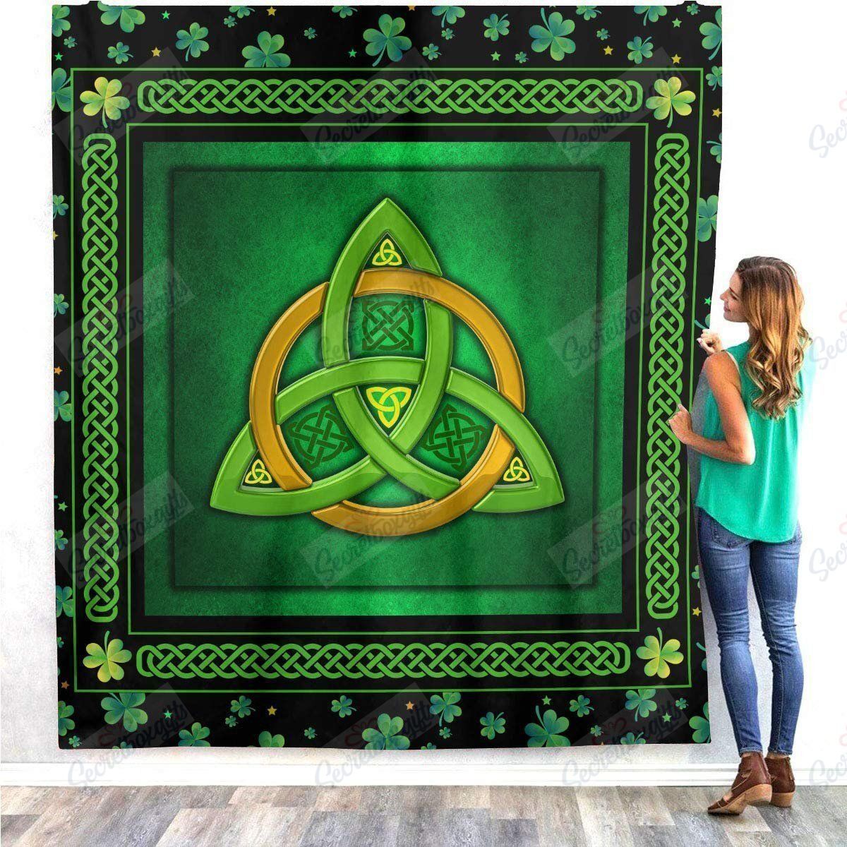 Celtic Trinity Knot Irish Shamrock Clover Birthday Gifts Fleece Blanket