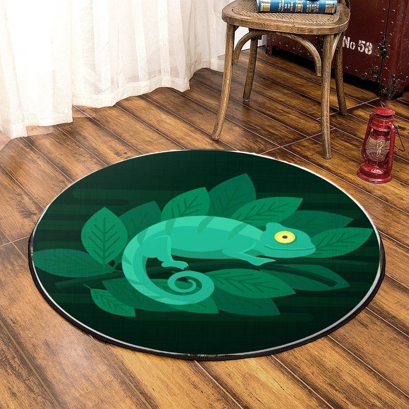 Chameleon Green Picture Round Carpet