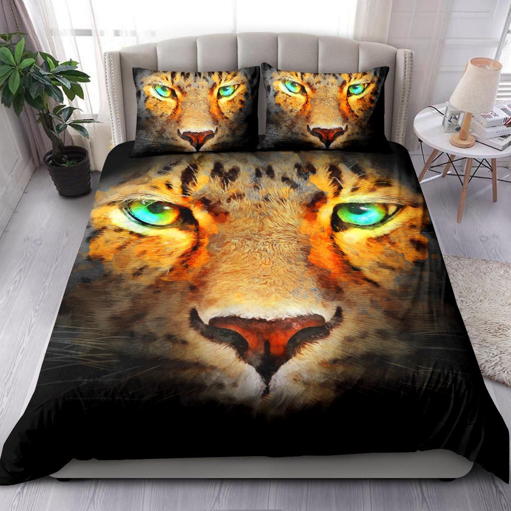 Cheetah Eyes Bedding Set