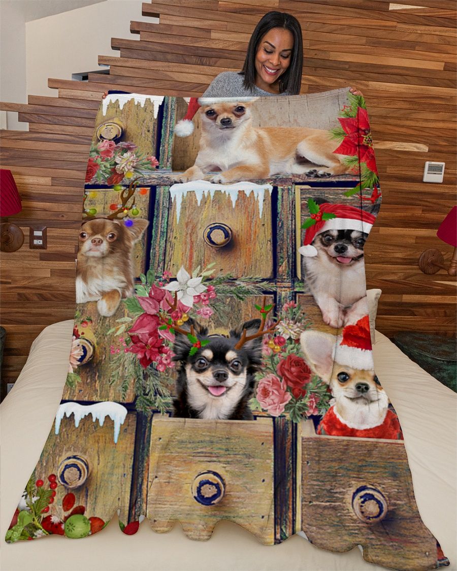 Chihuahua Hello Christmas Fleece Blanket