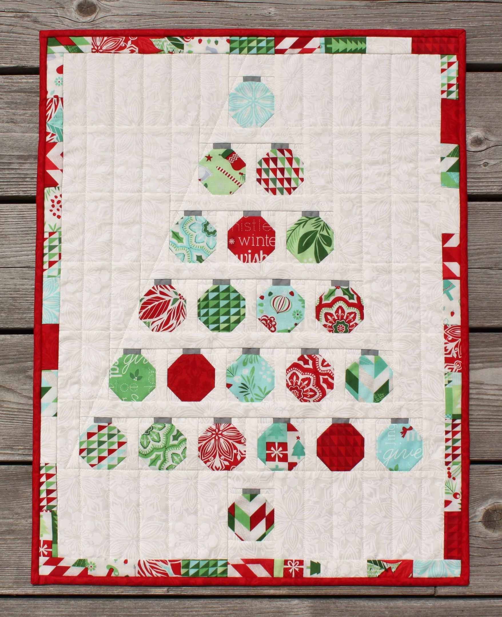 Christmas Ball CLA1110068Q Quilt Blanket