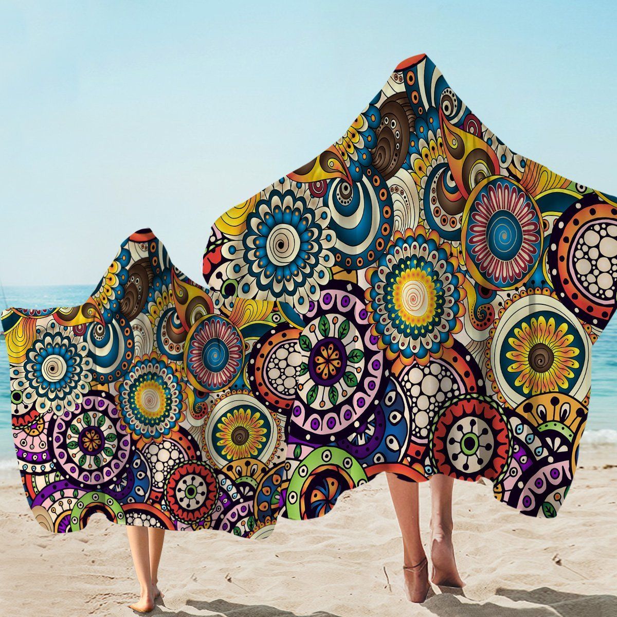Colorful Paisley Decorated Wheels Printed Hooded Towel