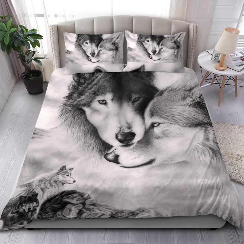 Couple Wolf Black And White Bedding Set