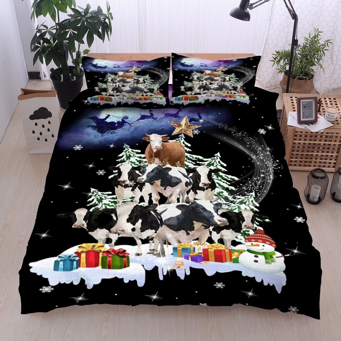 Cow Christmas Night Bedding Set