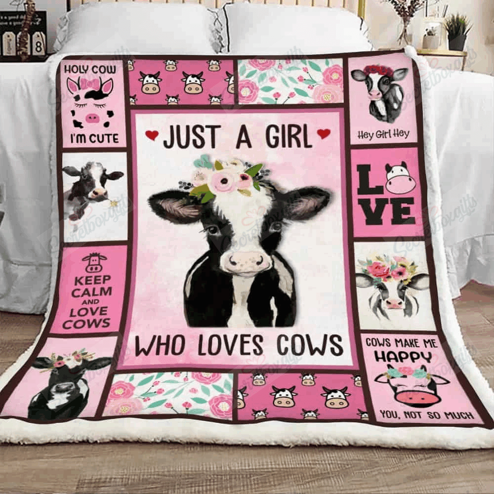 Cow Just A Girl Who Loves Cows Fleece Blanket