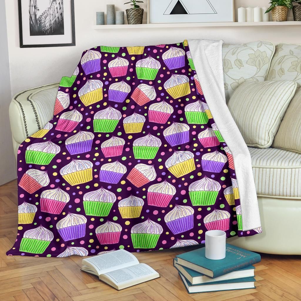 Cupcake Pattern Print Design Purple Fleece Blanket
