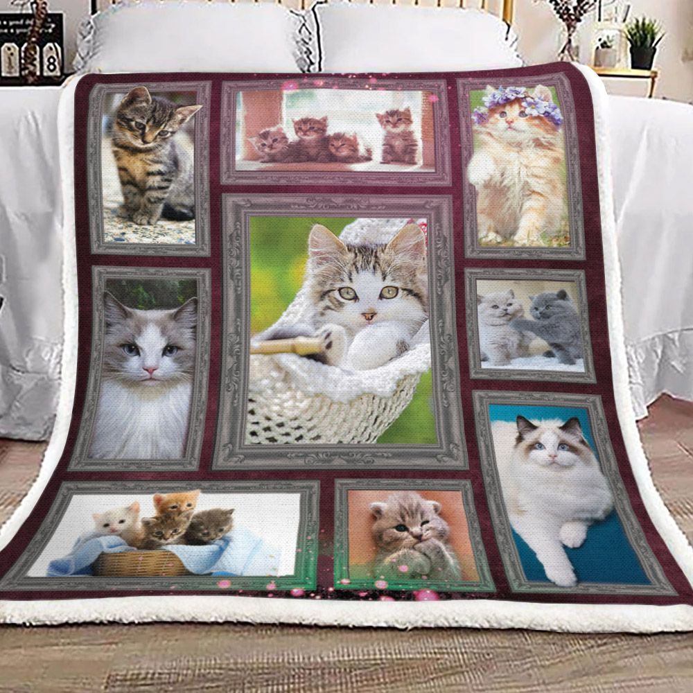 Cute Cat Lying Kitty Sherpa Fleece Blanket