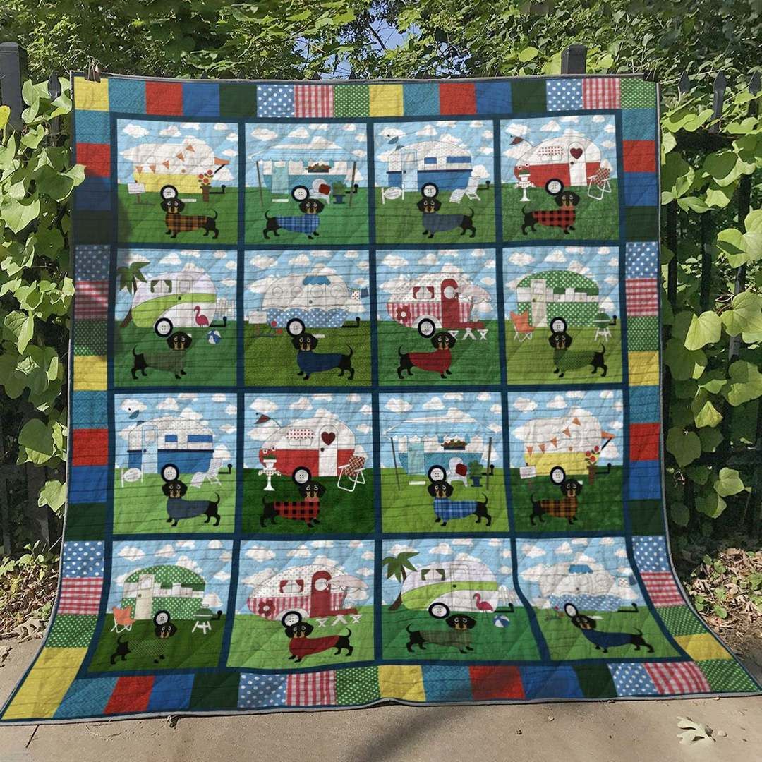 Dachshund Camping HN 310518 Quilt Blanket