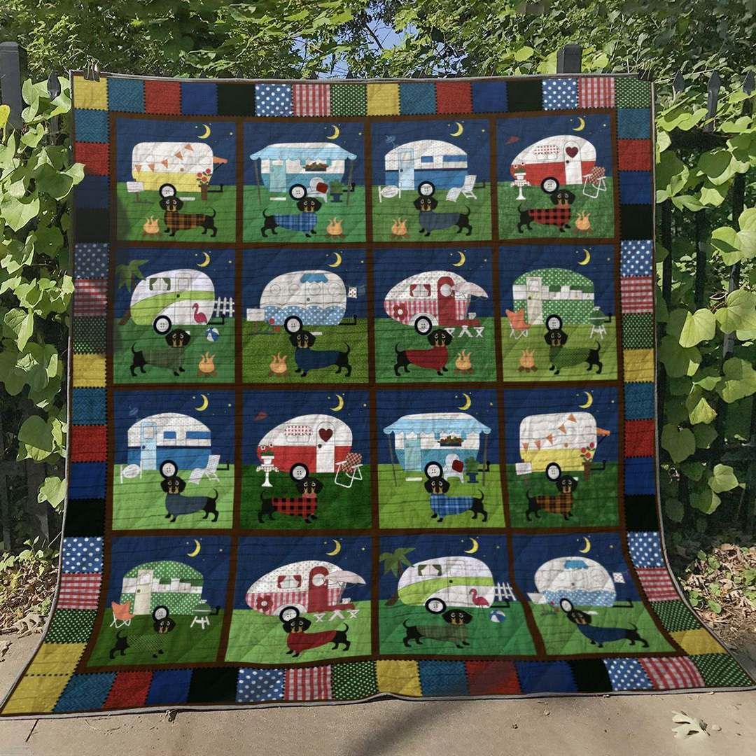 Dachshund Camping HN 310519 Quilt Blanket