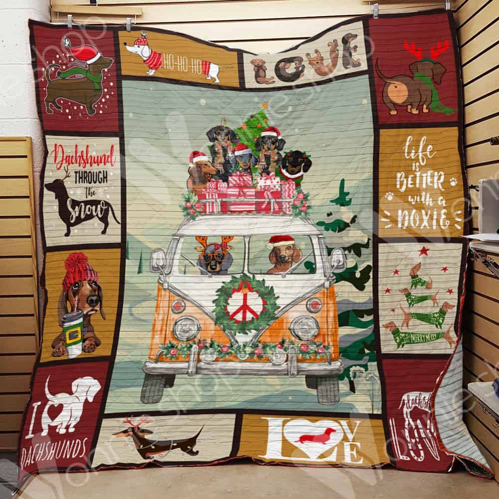 Dachshund Dog Christmas CL15100136MDQ Quilt Blanket