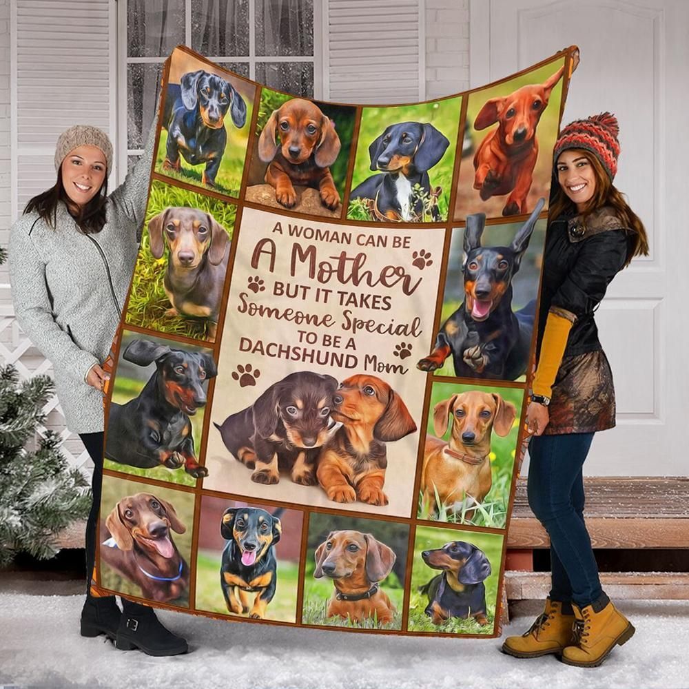 Dachshund Mom Sherpa Fleece Blanket