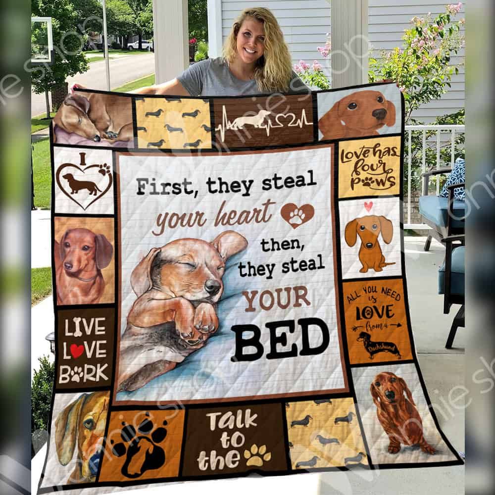 Dachshund Stay With Me Quilt Blanket DHC31121284TD