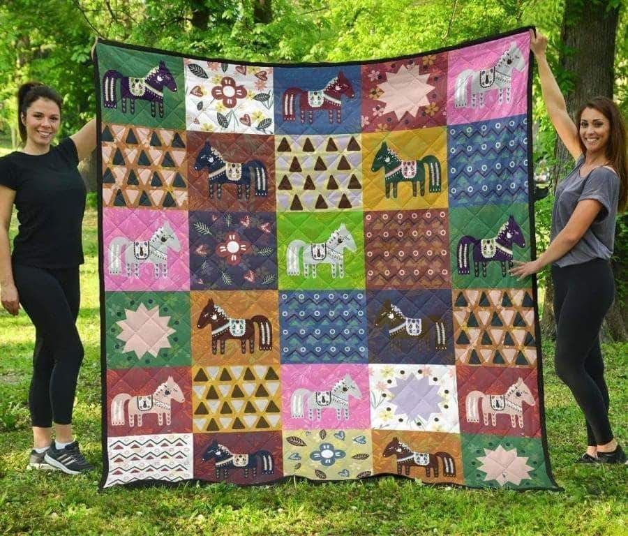 Dala Horse Premium CL05100029MDQ Quilt Blanket