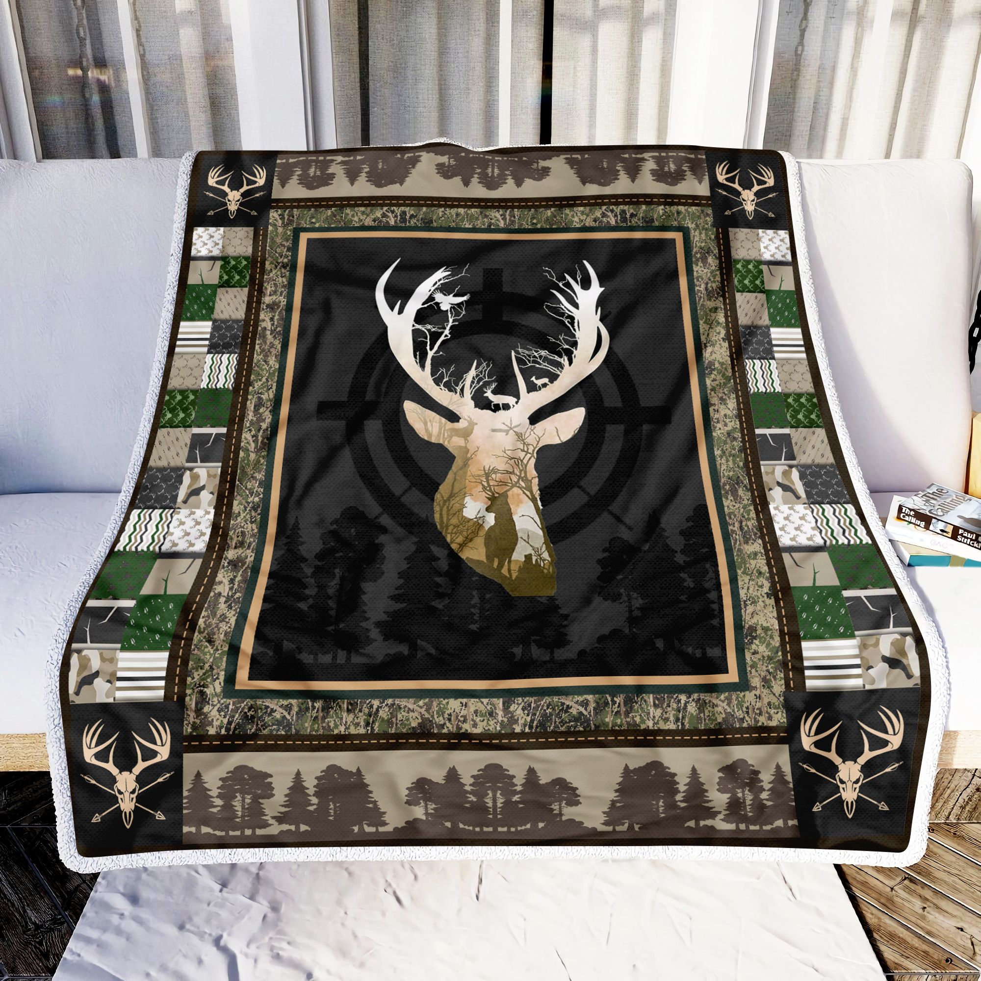 Deer Hunting Camo Pattern Fleece Blanket