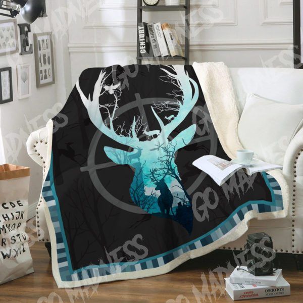 Deer Hunting Sherpa Fleece Blanket