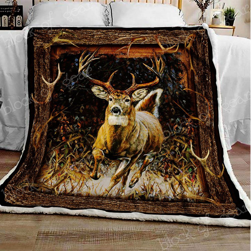Deer Hunting Sherpa Fleece Blanket