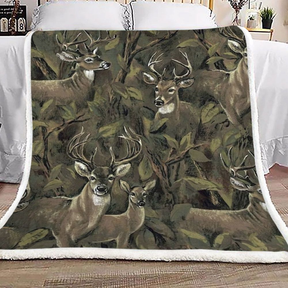 Deer Hunting Sherpa Fleece Blanket