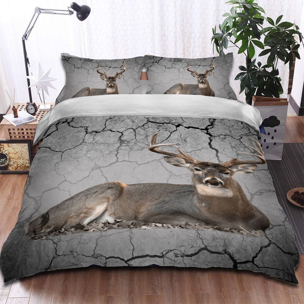 Deer Lying Bedding Set