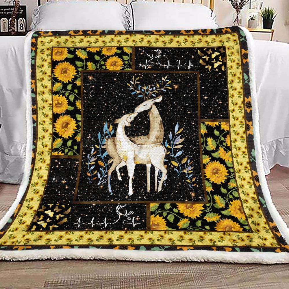 Deer Sunflower And Deer Fleece Blanket