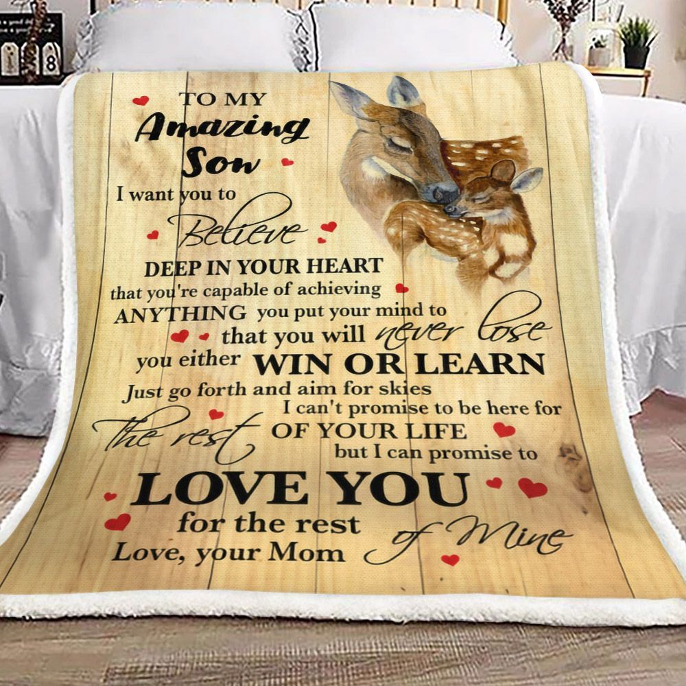 Deer To My Amazing Son Your Mom Sherpa Fleece Blanket