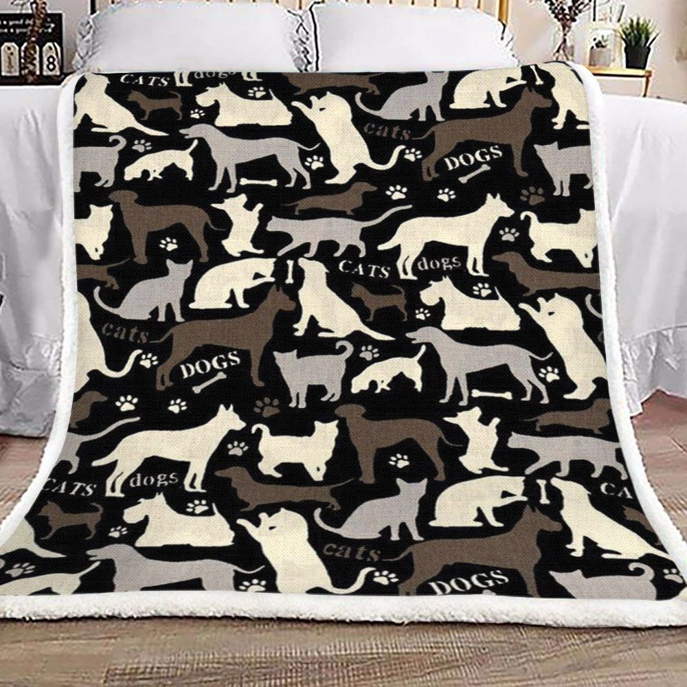 Dog And Cat Sherpa Fleece