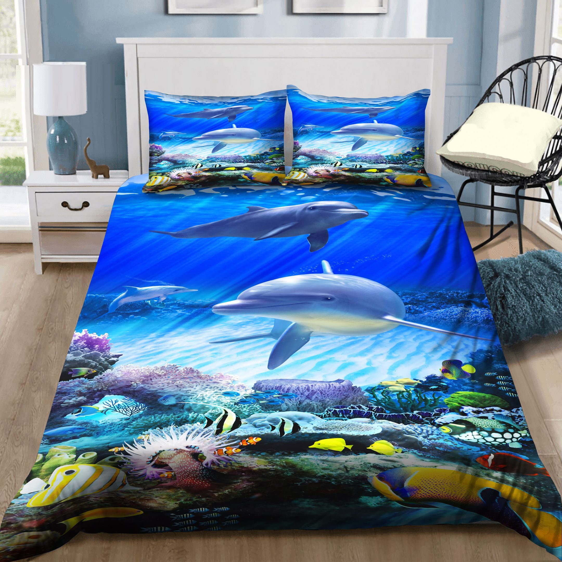Dolphin And The Deep Water Animals Bedding Set