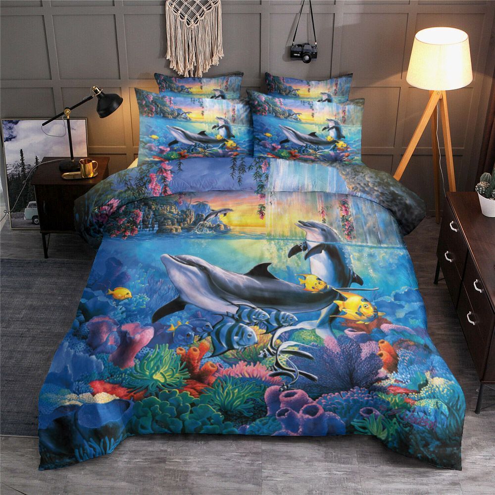 Dolphin And The Undersea Creatures Bedding Set