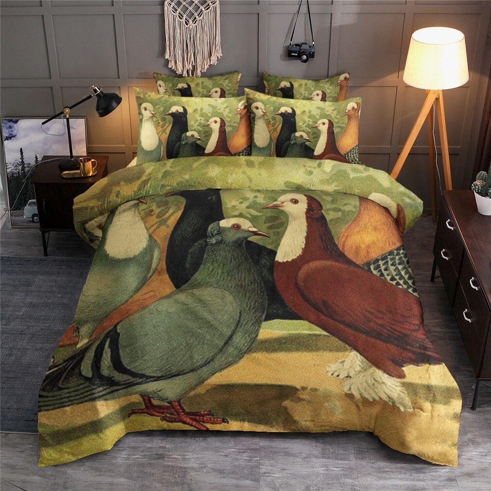 Domestic Pigeon Bedding Set