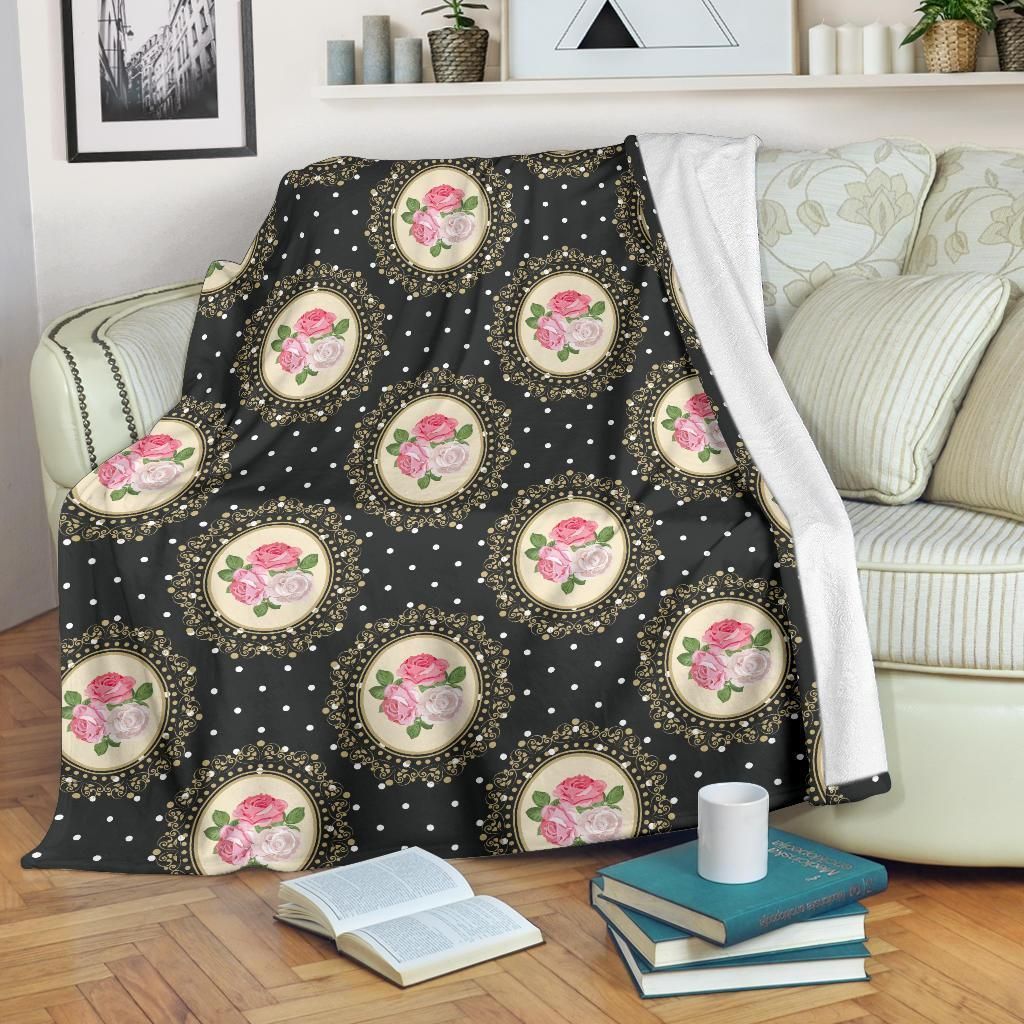 Dot Rose Pattern Print Design Fleece Blanket