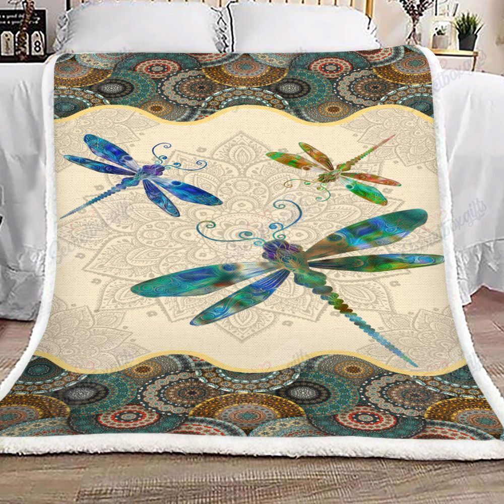 Dragonfly Vintage Pattern Fleece Blanket