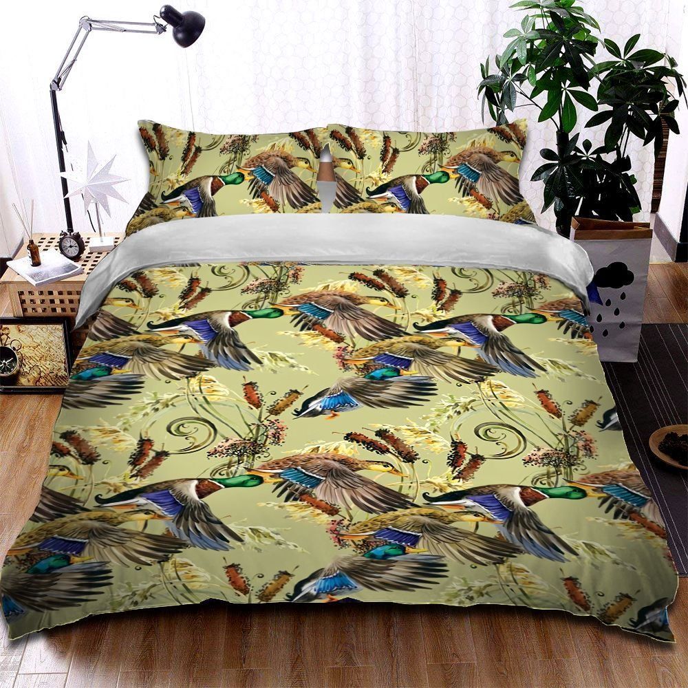 Duck Hunting Water Color Mallard Water Plant Pattern Bedding Set
