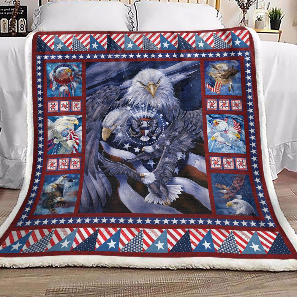 Eagle America Fleece Blanket