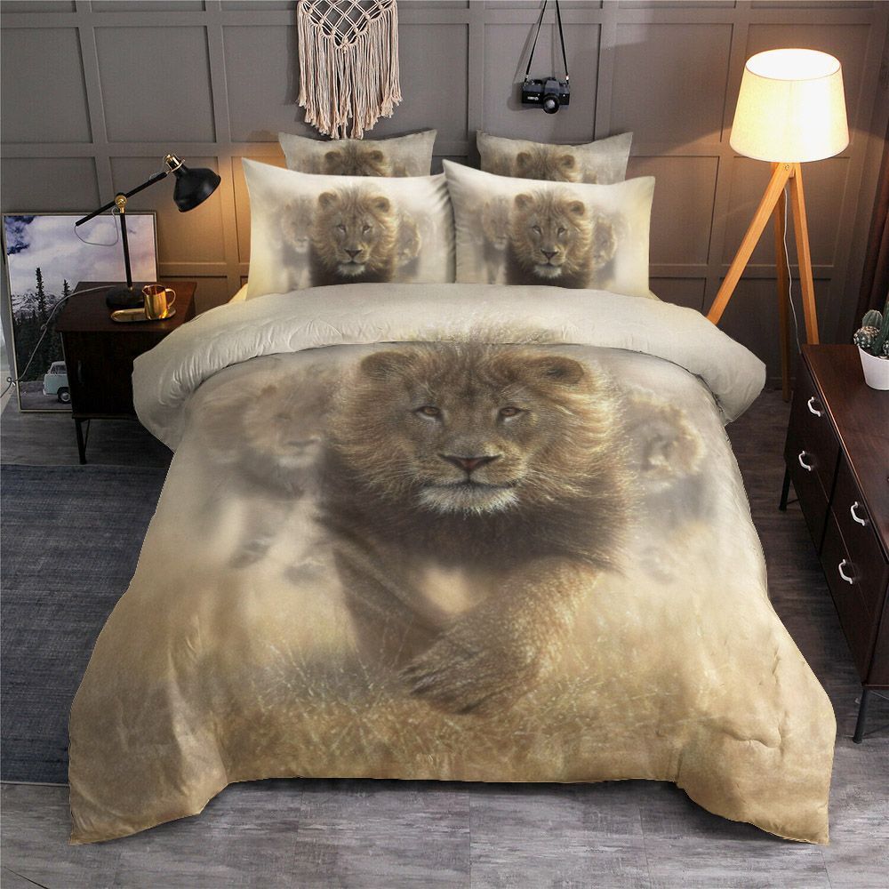 Eat My Dust Lion Bedding Set
