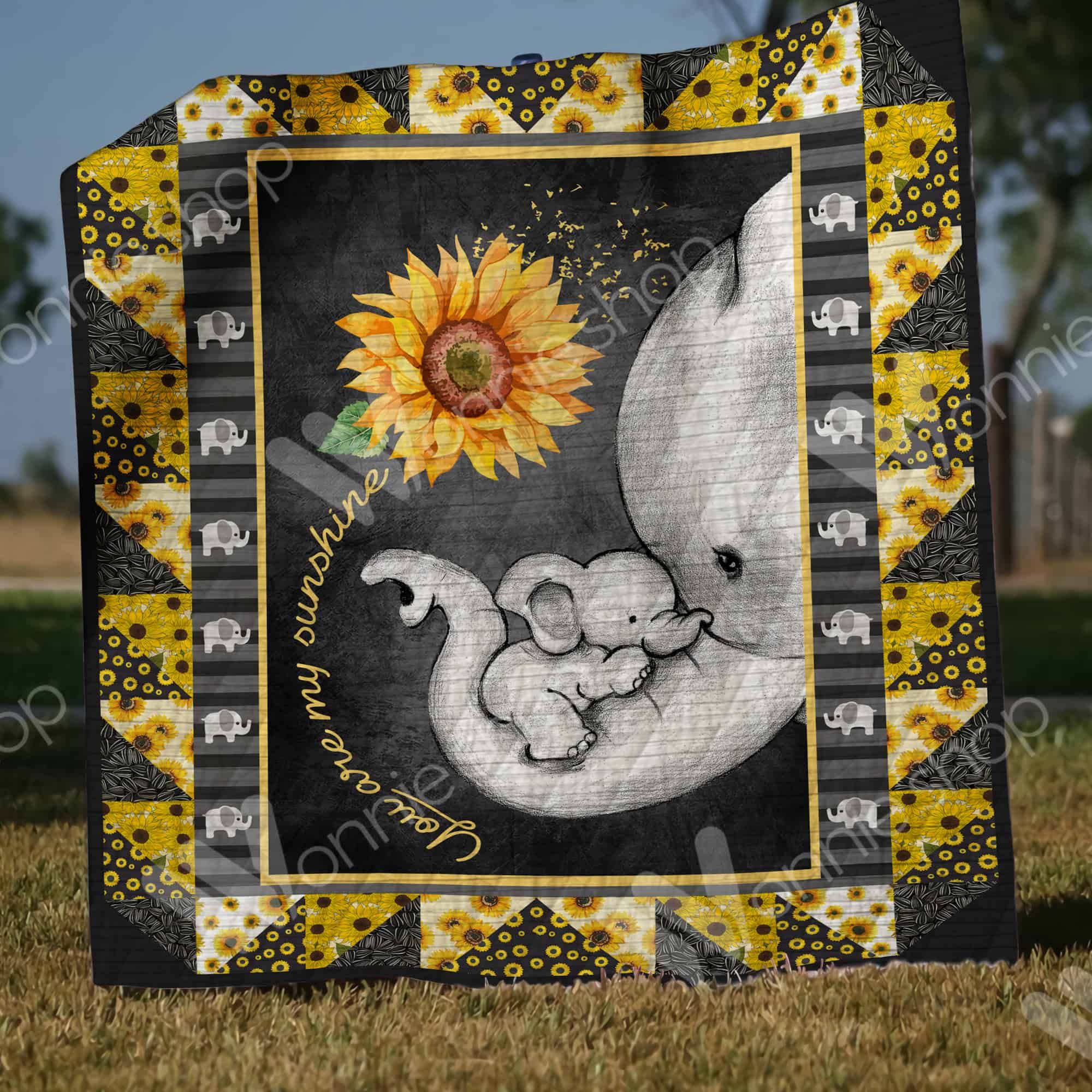Elephant Sunflower Mom Quilt Blanket DHC1002792TD