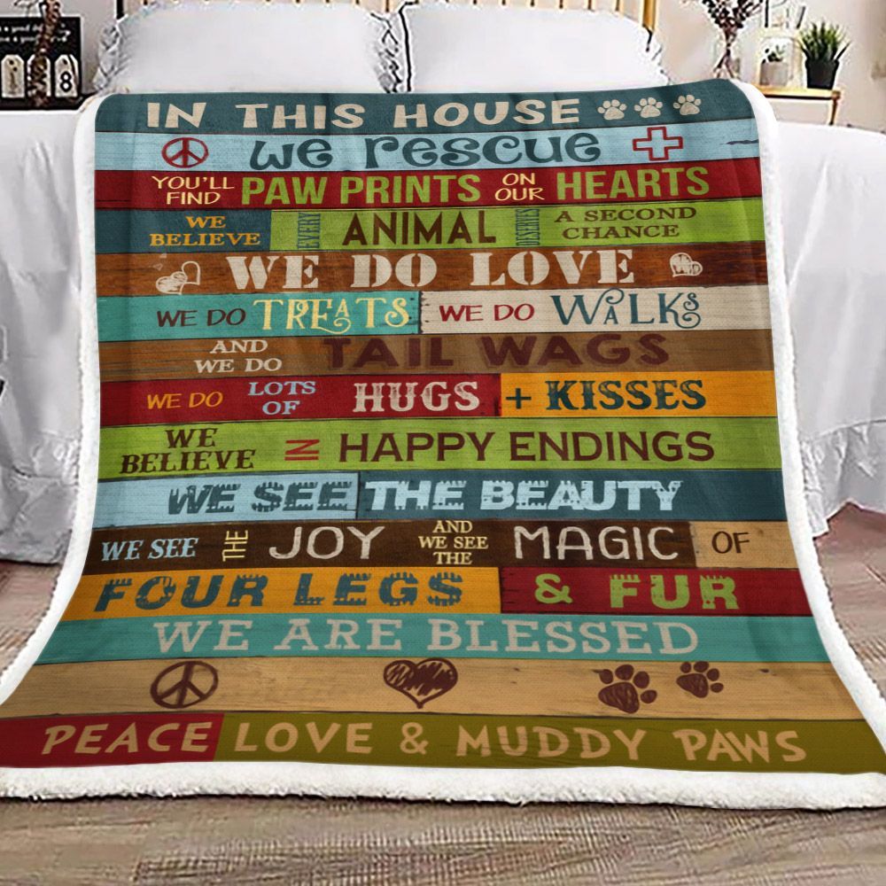Family In This House We Rescue Dog Sherpa Fleece Blanket