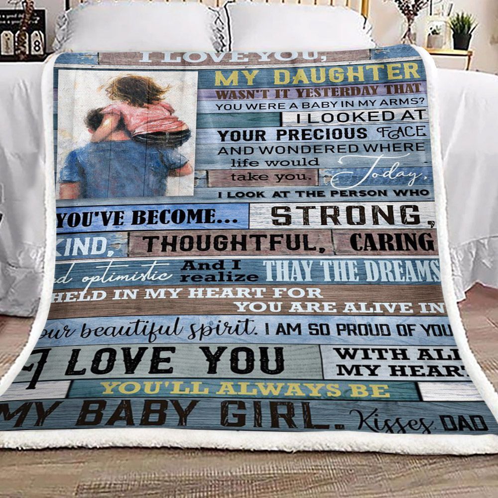 Family To My Daughter Kisses Dad Sherpa Fleece Blanket
