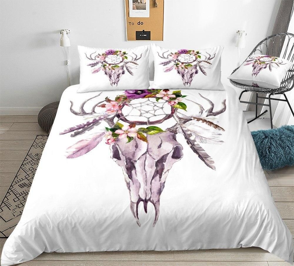 Floral Trophy Head On White Bedding Set