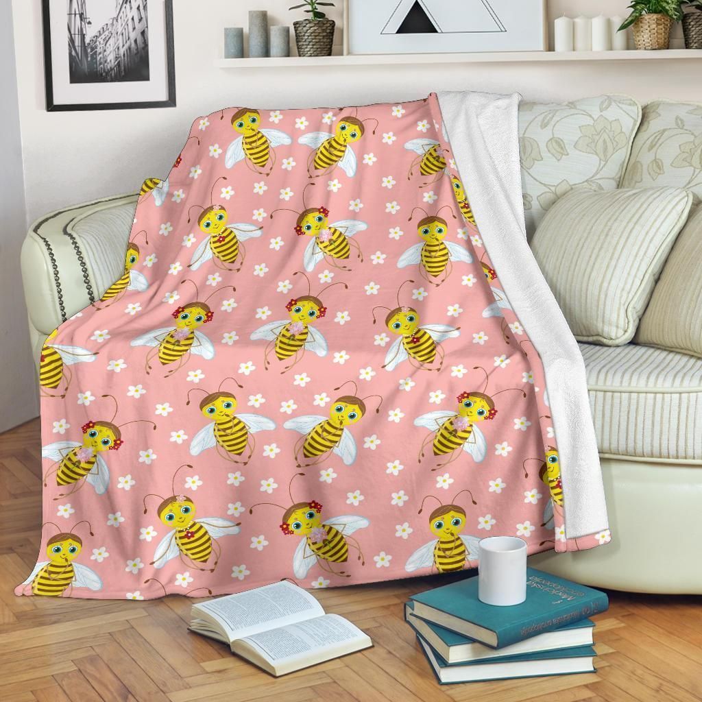 Flower Bee Pattern Print Design Pink Fleece Blanket