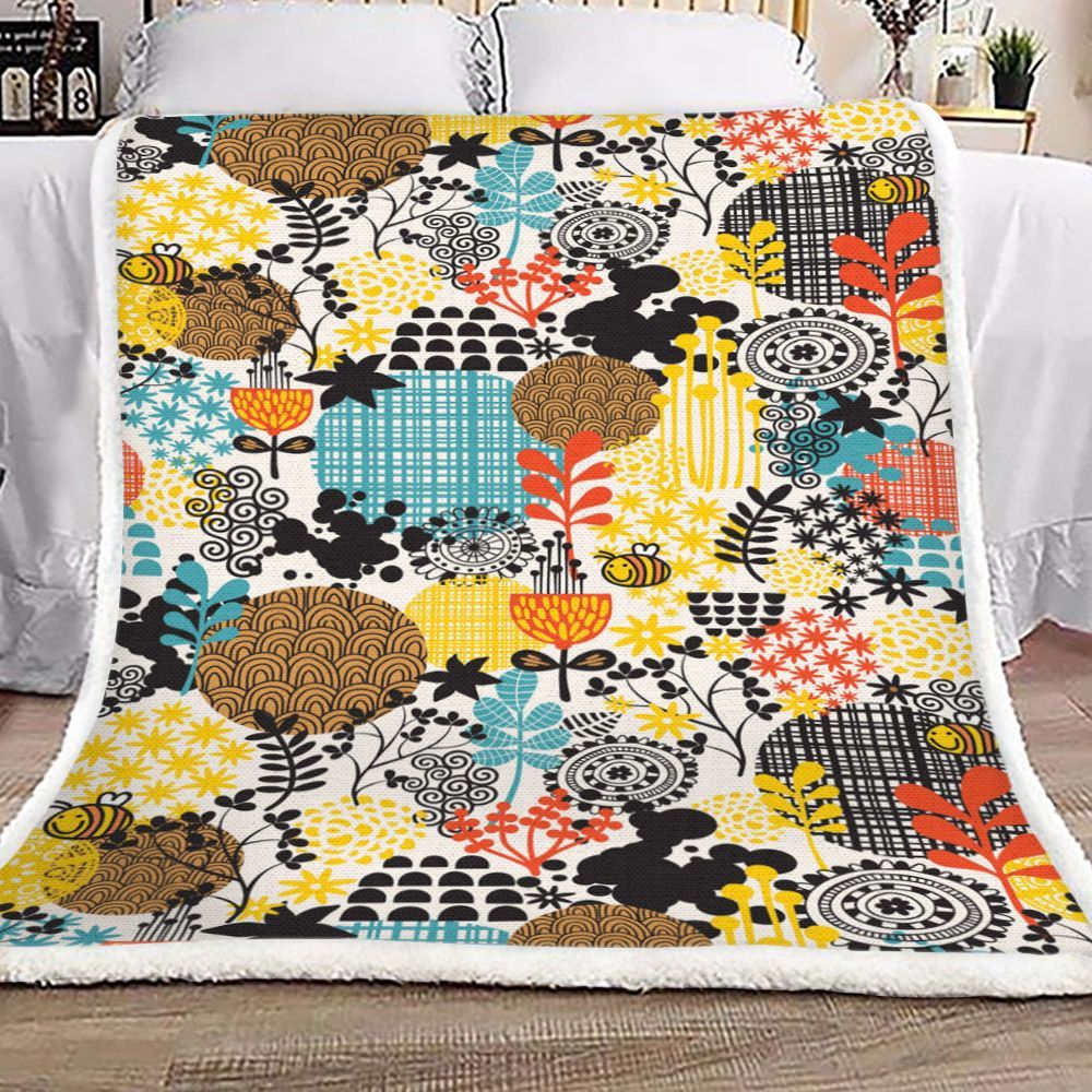 Flowers And Bees Sherpa Fleece Blanket