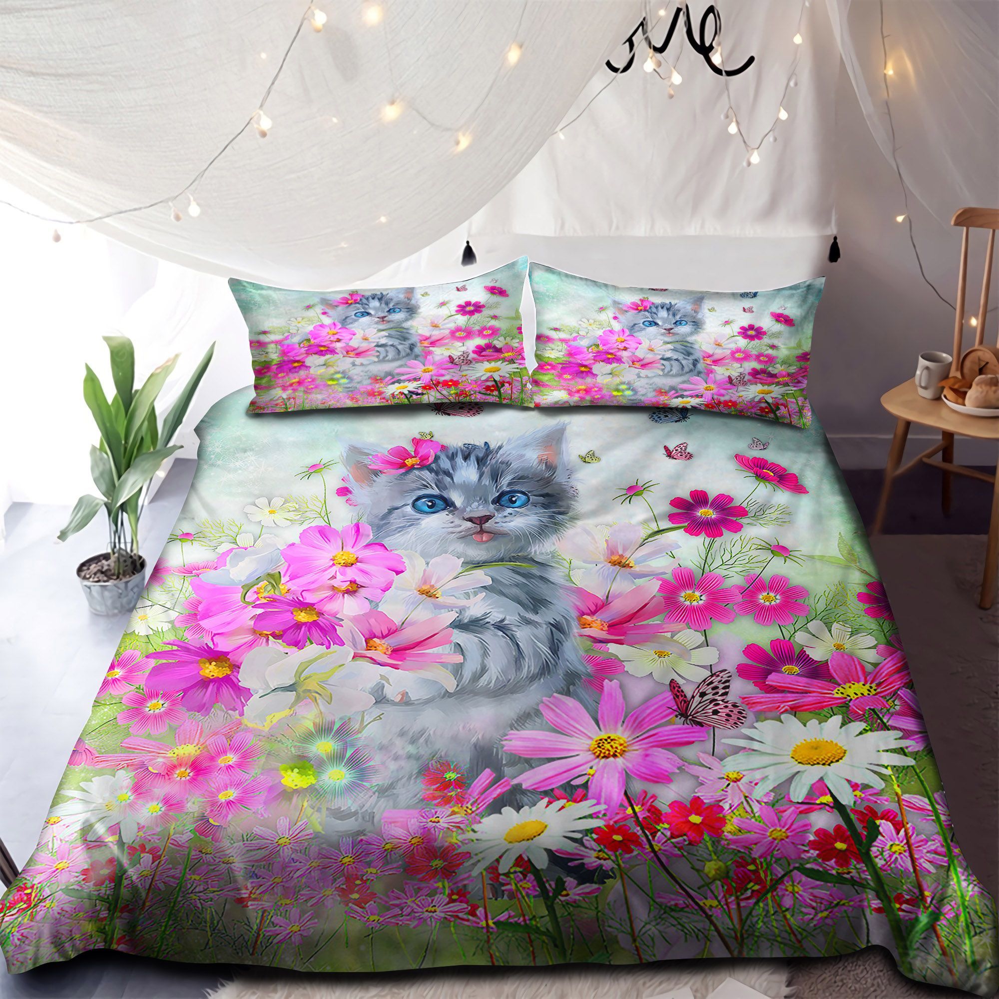 Flowers And Cat Bedding Set