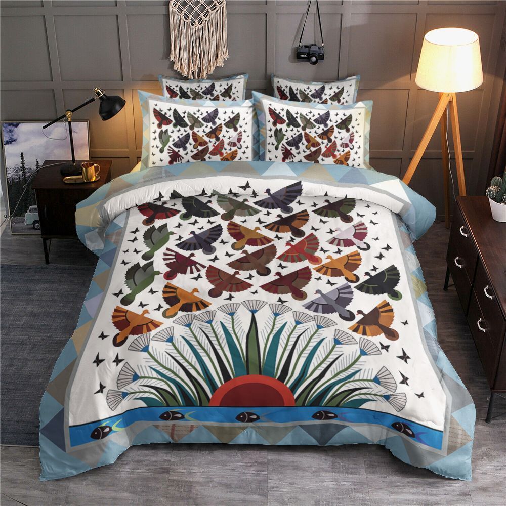 Flying Bird Bedding Set