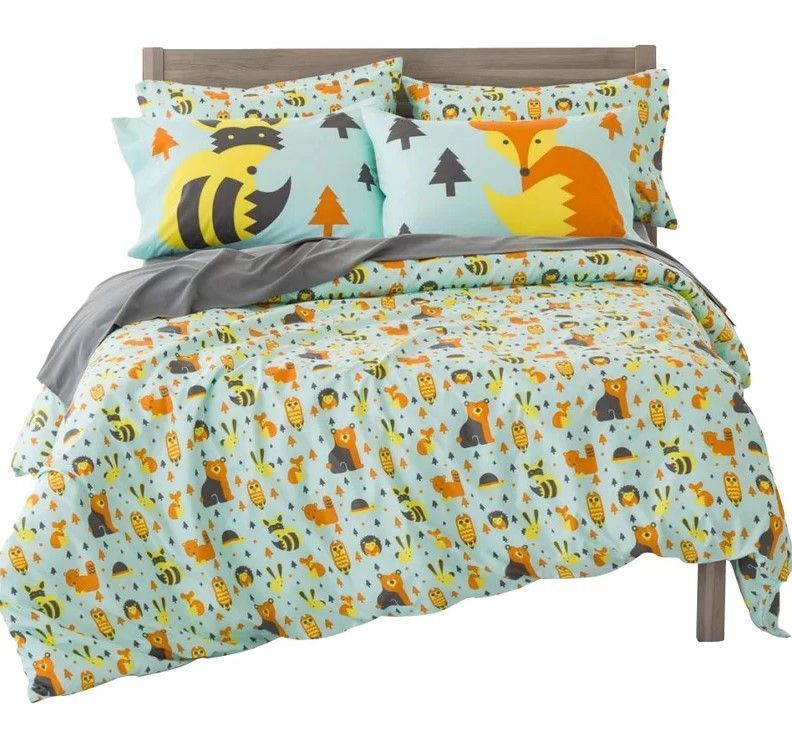 Fox And Friends Bedding Set