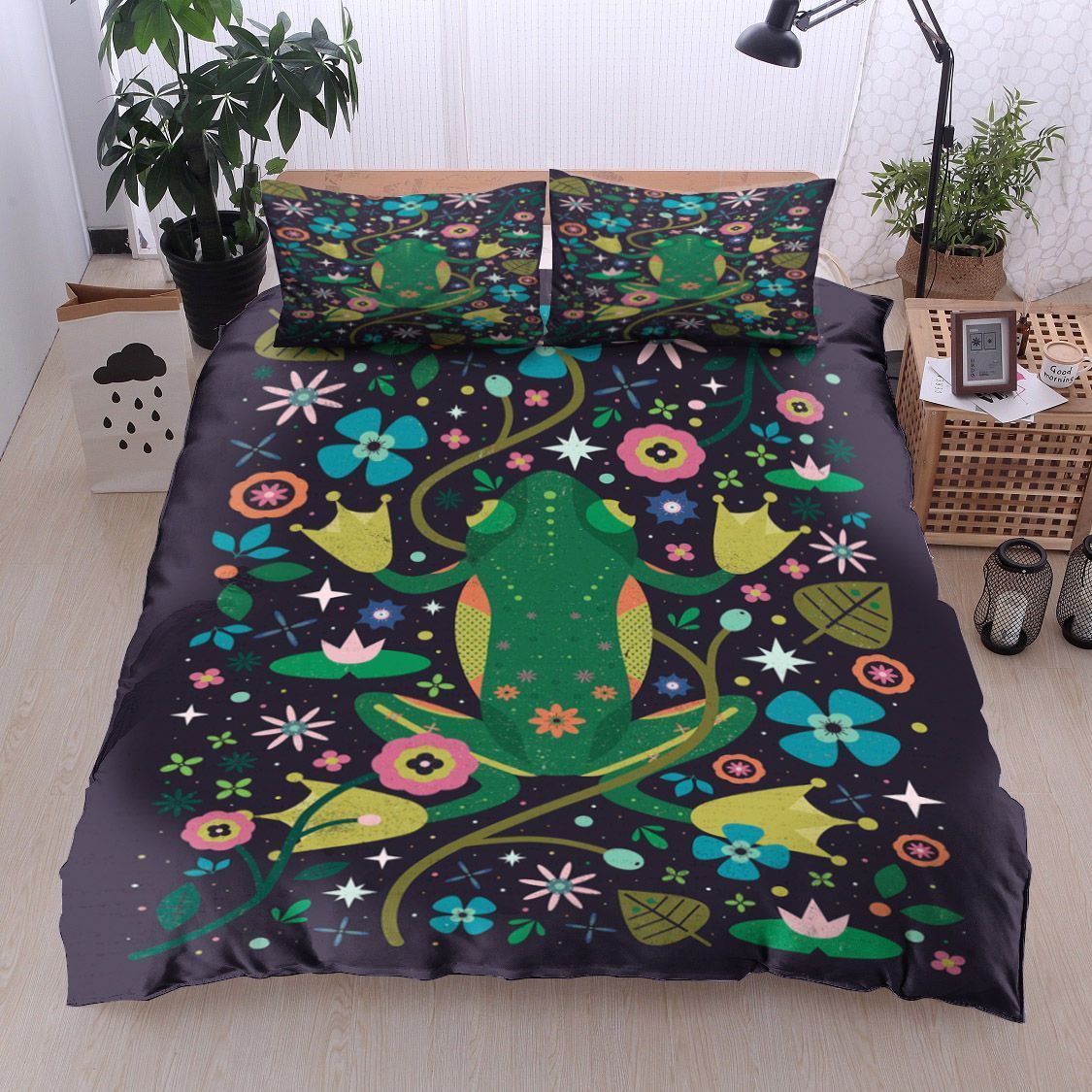 Frog And Flowers Bedding Set